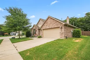 913 Freesia Dr, Little Elm, TX 75068 - Photo 29