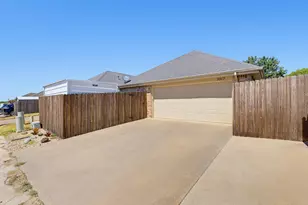 3917 Garden Grove Ln, Abilene, TX 79606 - Photo 31