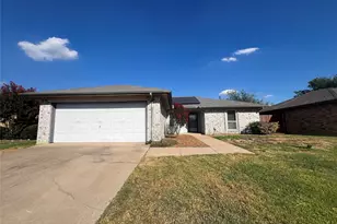 7808 Mallard Ln, Watauga, TX 76148 - Photo 1