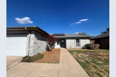 7808 Mallard Lane, Watauga, TX 76148 - Photo 3