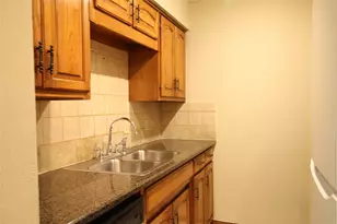 217 Matt Pl, Grand Prairie, TX 75051 - Photo 11