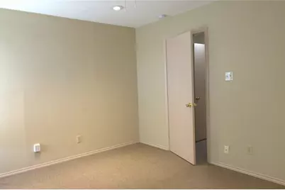 217 Matt Place, Grand Prairie, TX 75051 - Photo 15