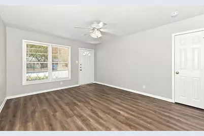 549 Lorna Street, Burleson, TX 76028 - Photo 5