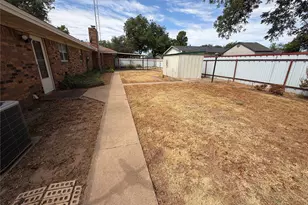 408 W Morris St, Seymour, TX 76380 - Photo 25