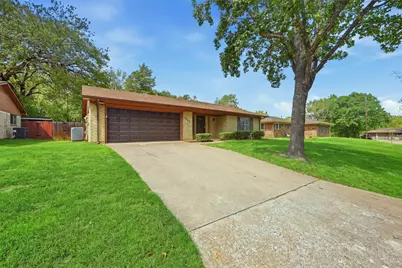 2403 Caprice Avenue, Denison, TX 75020 - Photo 3