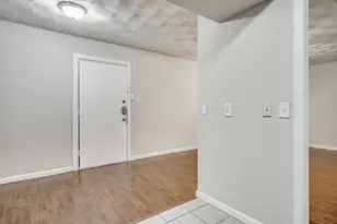 811 Skillman St, Dallas, TX 75214 - Photo 3