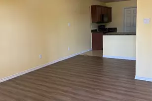1615 Bois D'Arc St, Commerce, TX 75428 - Photo 5