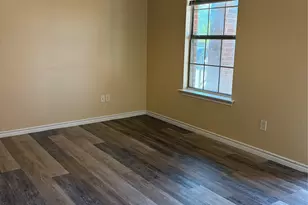 1615 Bois D'Arc St, Commerce, TX 75428 - Photo 3