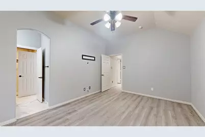 4903 Barn Owl Trail, Grand Prairie, TX 75052 - Photo 37