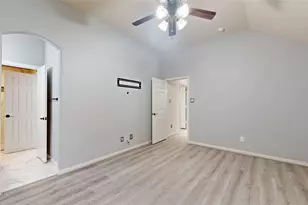 4903 Barn Owl Tr, Grand Prairie, TX 75052 - Photo 37