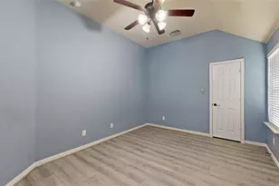 4903 Barn Owl Tr, Grand Prairie, TX 75052 - Photo 27