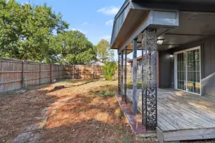 7500 Little Rock Ln, Fort Worth, TX 76120 - Photo 15