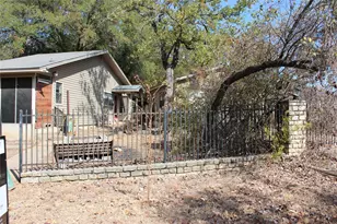 2804 Maplewood St, Granbury, TX 76048 - Photo 31