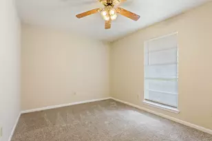 100 E Gruver Circle, Hewitt, TX 76643 - Photo 11