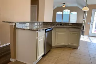 6705 Misty Hollow Dr, Plano, TX 75024 - Photo 11