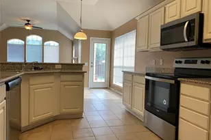 6705 Misty Hollow Dr, Plano, TX 75024 - Photo 9