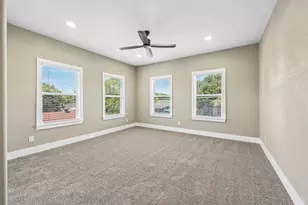 3889 Davila Dr, Dallas, TX 75220 - Photo 33