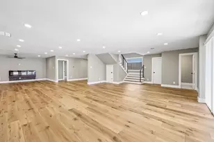 3889 Davila Dr, Dallas, TX 75220 - Photo 11