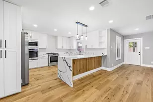 3889 Davila Dr, Dallas, TX 75220 - Photo 15