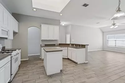 1610 Redwood Drive, Corinth, TX 76210 - Photo 11