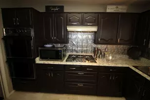 4208 Meadowdale Dr, Carrollton, TX 75010 - Photo 17