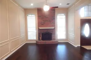 4208 Meadowdale Dr, Carrollton, TX 75010 - Photo 11