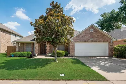 4736 Emerald Trace Way, Fort Worth, TX 76244 - Photo 1