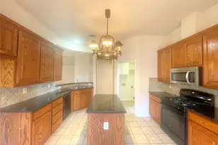 8664 Lariat Cir, Fort Worth, TX 76244 - Photo 11