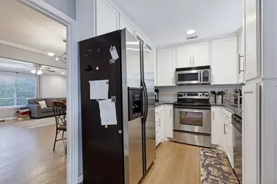 5827 Sandhurst Lane #C, Dallas, TX 75206 - Photo 9