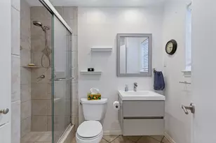 5827 Sandhurst Ln, Dallas, TX 75206 - Photo 21