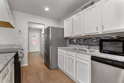 622 Valley View Drive, Allen, TX 75002 - Photo 9