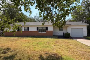 804 E Adams St, Itasca, TX 76055 - Photo 1