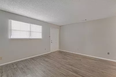 1709 Short Street #C, Cleburne, TX 76033 - Photo 3