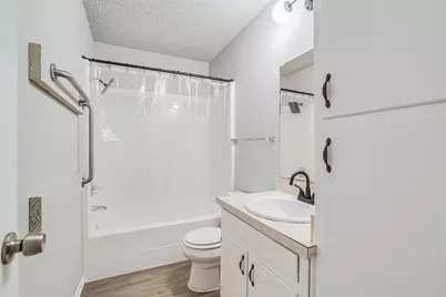 1709 Short Street #C, Cleburne, TX 76033 - Photo 11
