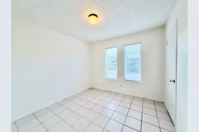 610 Colonial Drive, Garland, TX 75043 - Photo 9