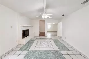 610 Colonial Dr, Garland, TX 75043 - Photo 15
