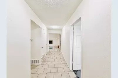 610 Colonial Drive, Garland, TX 75043 - Photo 7