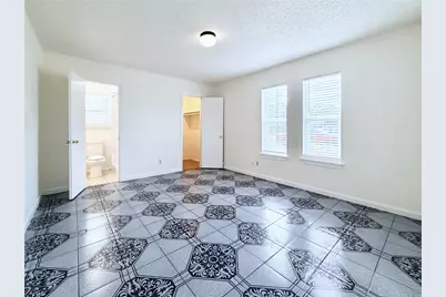 610 Colonial Drive, Garland, TX 75043 - Photo 3