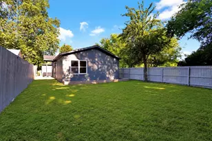 203 Broad St, McKinney, TX 75069 - Photo 3