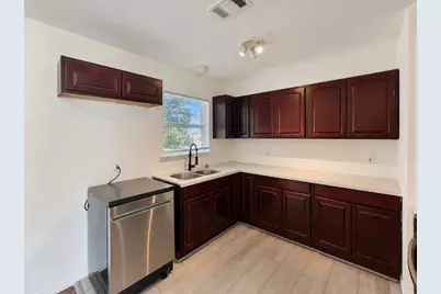 700 Pine Street, Hurst, TX 76053 - Photo 9