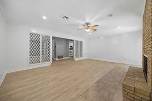 7424 Wellcrest Dr, Dallas, TX 75230 - Photo 11
