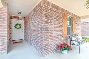 5913 Mountain Bluff Dr, Fort Worth, TX 76179 - Photo 1