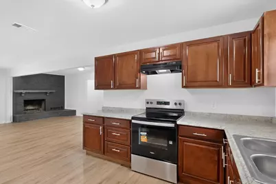 4801 Hollowbrook Road, Fort Worth, TX 76103 - Photo 11