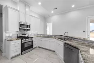 6028 Berry Ridge Ln, Joshua, TX 76058 - Photo 7
