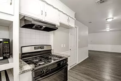 509 Branch Circle W, White Settlement, TX 76108 - Photo 11
