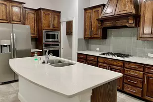 10705 Galveston Pl, McKinney, TX 75071 - Photo 3