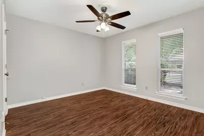 136 Shady Brook Drive, DeSoto, TX 75115 - Photo 23