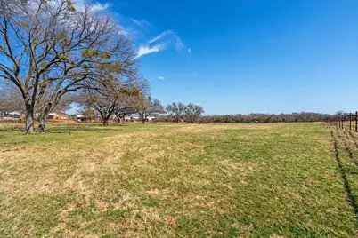 724 Gilliland Road, Springtown, TX 76082 - Photo 5
