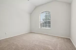 412 Flowering Plum Ln, Fort Worth, TX 76140 - Photo 31