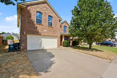 412 Flowering Plum Lane, Fort Worth, TX 76140 - Photo 3
